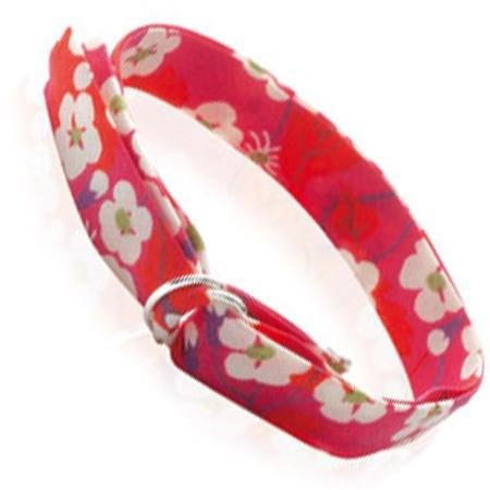 Bracelet en argent et tissu imprimé.