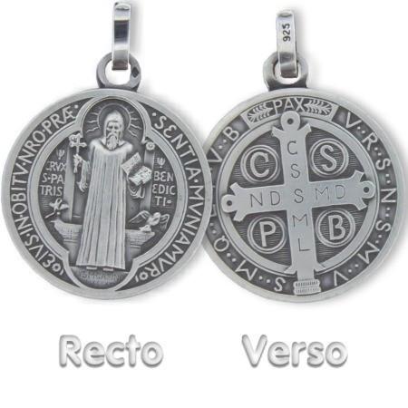 Médaille saint Benoit en argent.