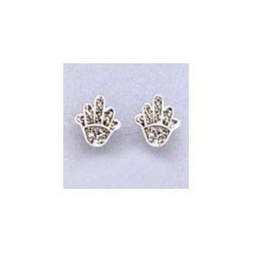 Clous d'oreilles en argent mains de Fatma.