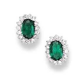Clous d'oreilles en argent et oxyde de zirconium.