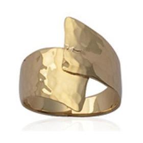 Bague plaqué or jaune ruban croisé et martelé - Bijouterieonline.com