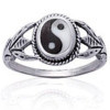 Bague ying yang en argent.