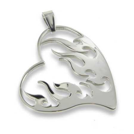 Pendentif coeur flamboyant en acier