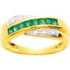 Bague or jaune avec émeraudes de 0,40 ct et diamants.