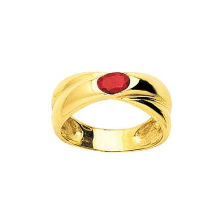 Bague or jaune avec rubis 6 X 4 mm