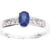 Bague en or blanc avec saphir de 4 x 6 mm