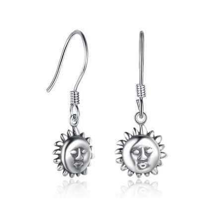 Boucles d'oreilles soleil en argent.