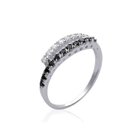 Bague en argent et oxyde de zirconium noir