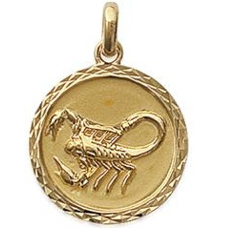 Médaille zodiaque scorpion en plaqué or