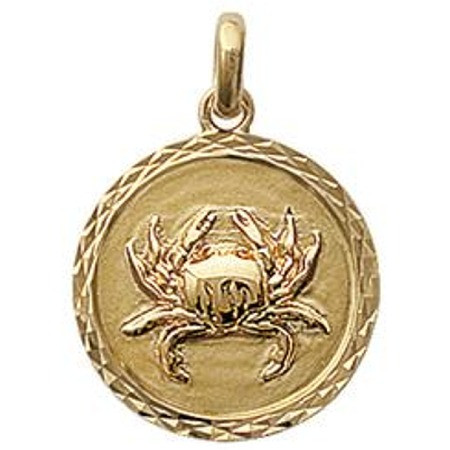 Médaille zodiaque cancer en plaqué or