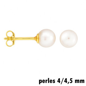 Clous d'oreilles or et perles de 4/4,5 mm.